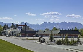 Crestwood Hotel